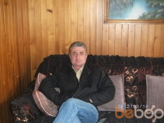  1651957  Avtandil, 54 ,    
