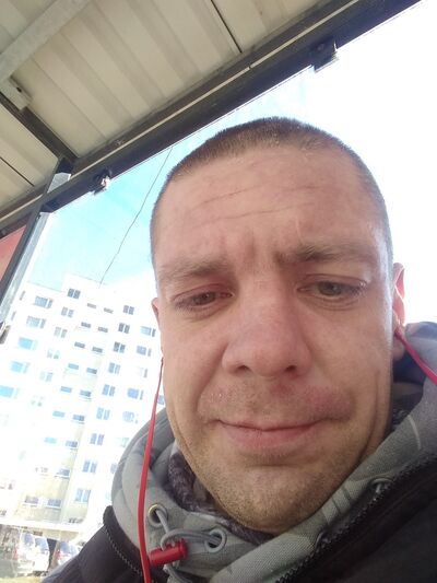 ,   Jevgeniy, 42 ,   