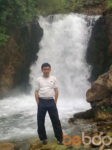  ,   Farxod, 40 ,  