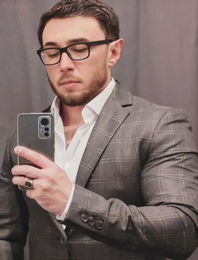  ,   Adam, 29 ,   ,   