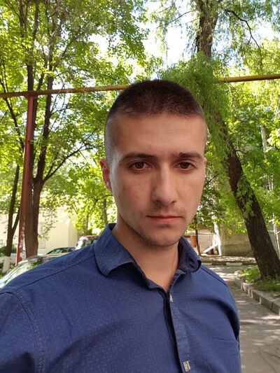  ,   Constantin, 33 ,   ,   , c , 