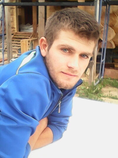  ,   Andrei, 32 ,   