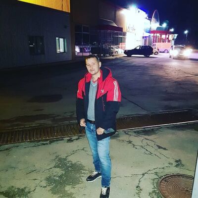  ,   Anatolii, 32 ,   ,   