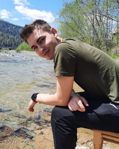  ,   Ivan, 22 ,   ,   