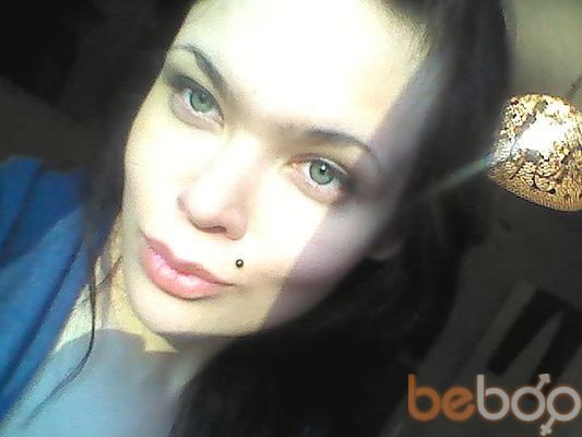  ,   Yanika, 33 ,  