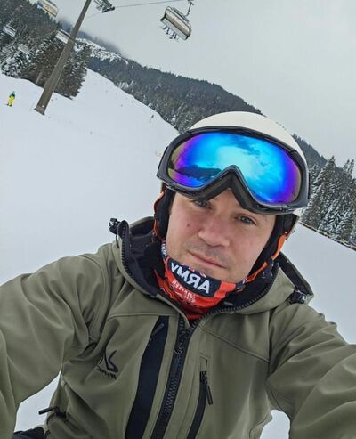  ,   John Mike, 47 ,   ,   