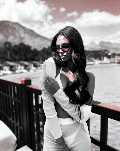  ,   Milana, 27 ,   ,   
