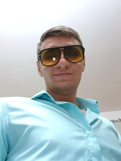  ,   Denis, 32 ,   ,   , 