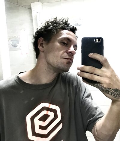  ,   Akoza, 33 ,   ,   , c 