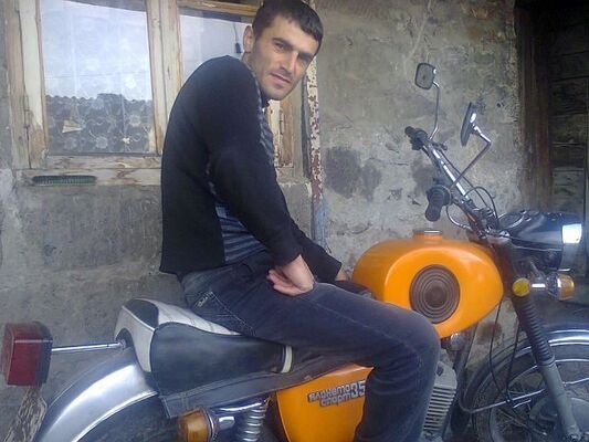  ,   Artur, 45 ,   ,   , c 
