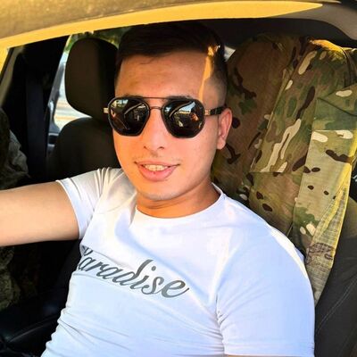  deleted,   Ali, 29 ,   ,   