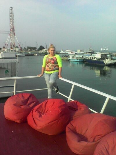  ,   Sex tika, 32 ,   ,   , c 