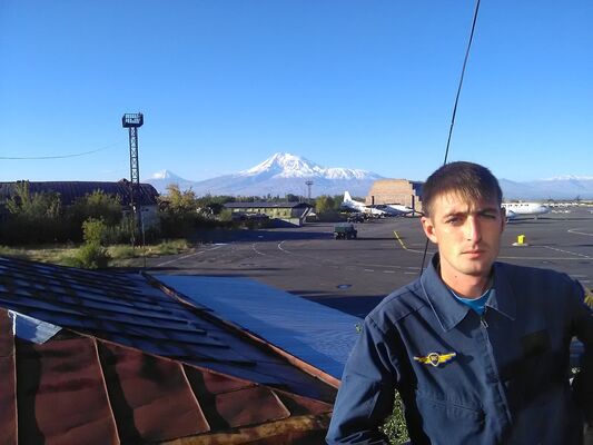  ,   Dima, 33 ,  