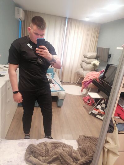  ,   Vladislav, 26 ,   ,   