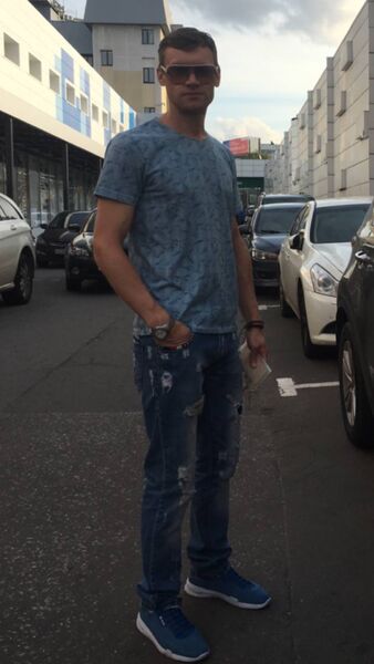  ,   Vladimir, 42 ,   ,   , c , 