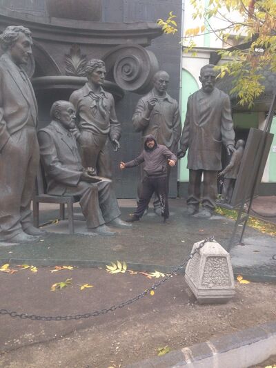  ,   Artyom, 40 ,   ,   