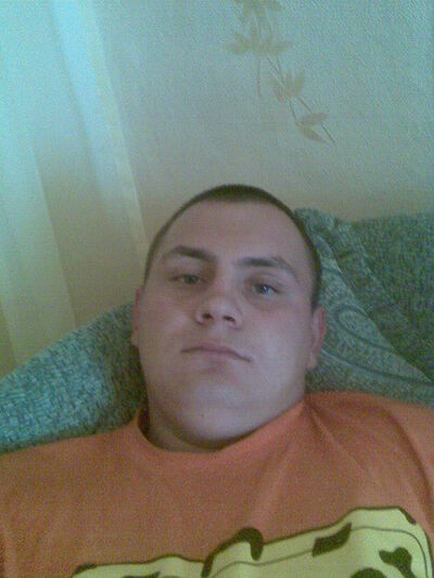  ,   Oleg, 34 ,   