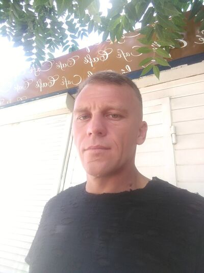  ,   Yurii, 47 ,   ,   , c 