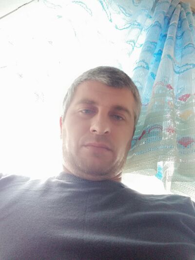  ,   Ali, 35 ,   ,   