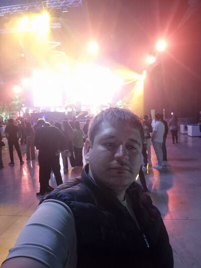  ,   Alexandru, 32 ,   ,   