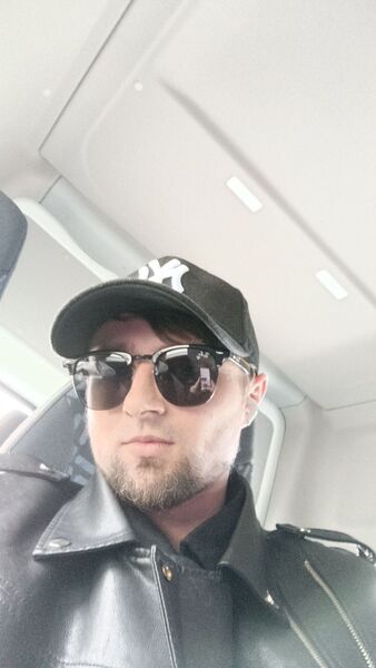  ,   Niko, 31 ,   ,   