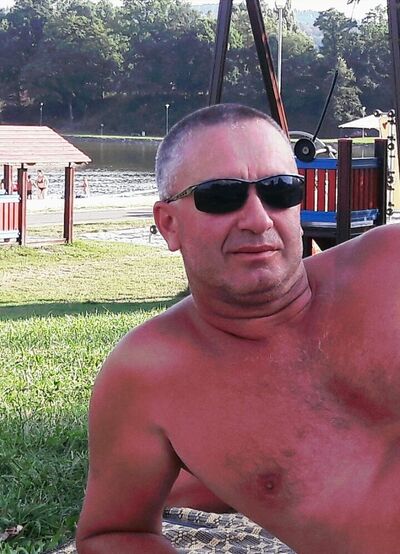  ,   Michail, 50 ,  