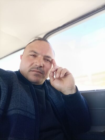  ,   Ali, 44 ,   c 