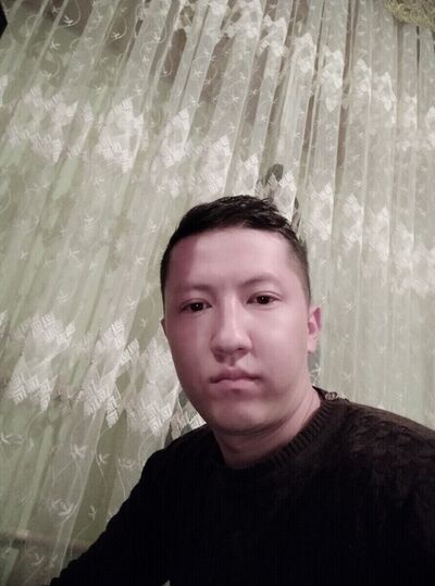  ,   Erkin, 31 ,  
