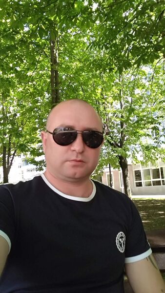  --,   , 42 ,   c 
