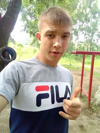  ,   Albert, 27 ,   ,   