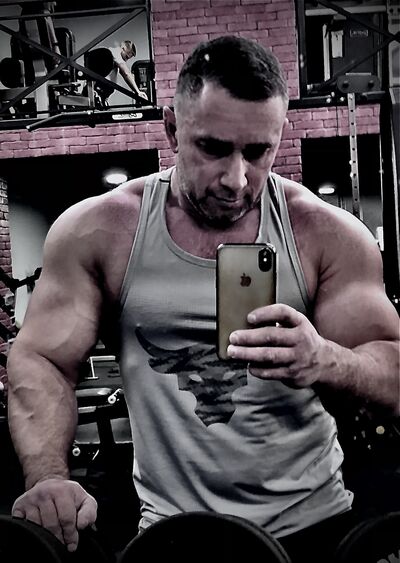  ,   Giorgy, 43 ,   ,   , c 