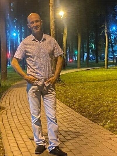  ,   Aleksej, 49 ,   , c , 