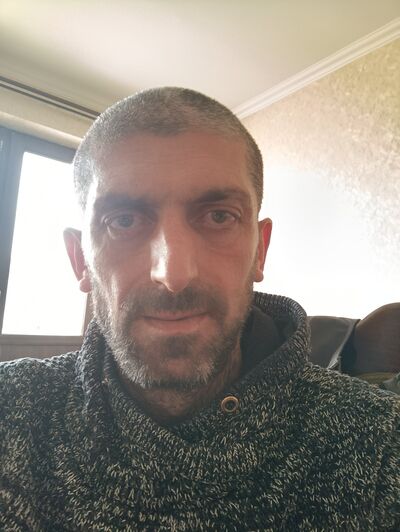  ,   Mamuka, 44 ,   ,   