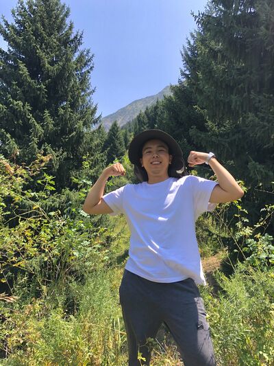  ,   Ulan, 25 ,     , c , 