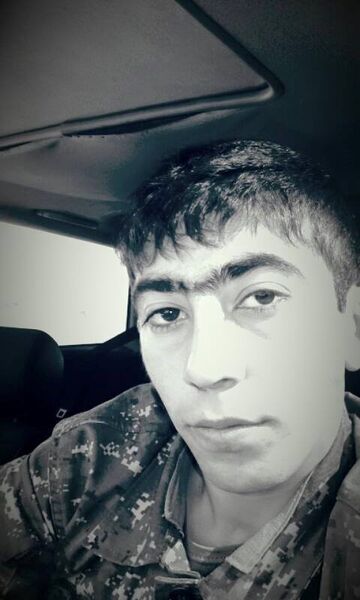  ,   Ar, 29 ,   