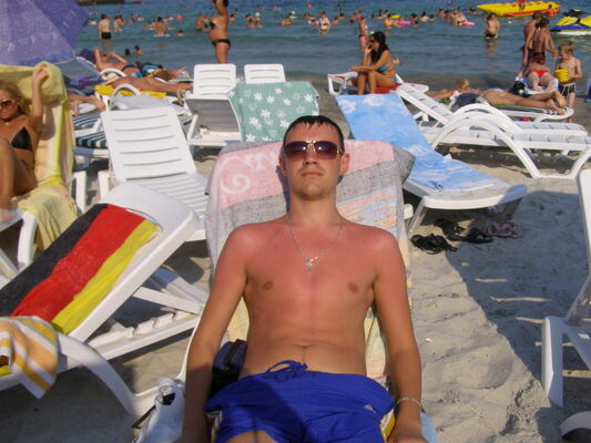  ,   Evgenii, 38 ,   ,   , c 