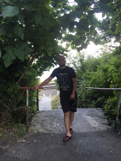  ,   Horror, 32 ,   ,   