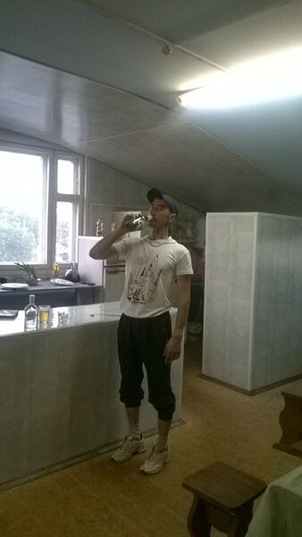  ,   Artur, 41 ,     , c 