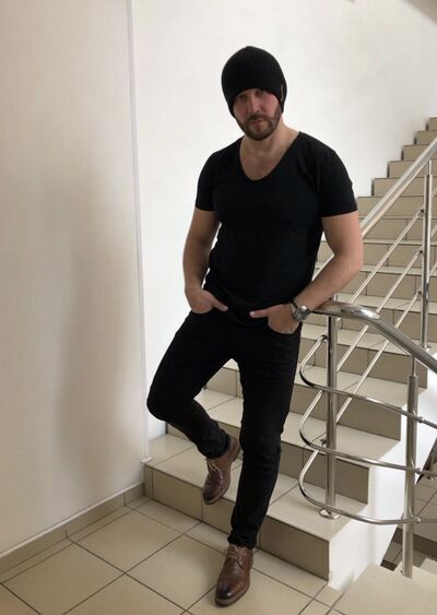  ,   Alex, 39 ,   ,   