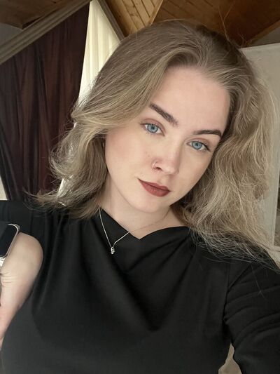  ,   Daria, 19 ,   ,   