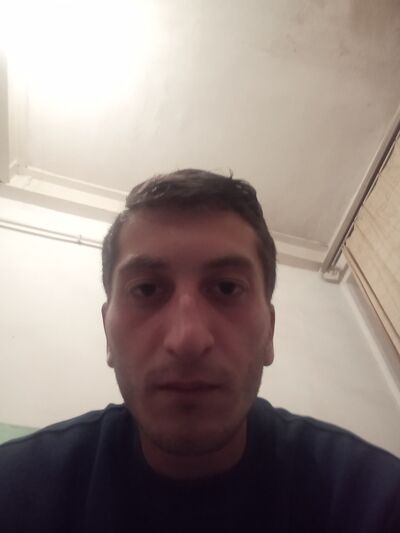  ,   Artyom, 25 ,   ,   