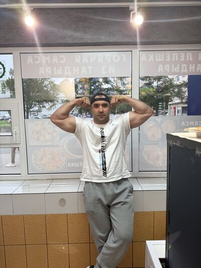 -,   Malik, 37 ,   ,   