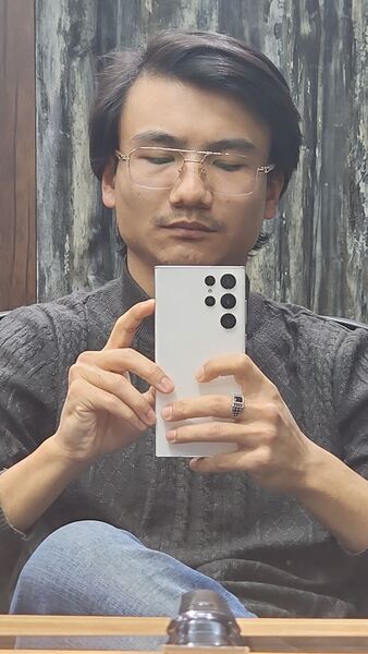  ,   Fozil, 24 ,   ,   