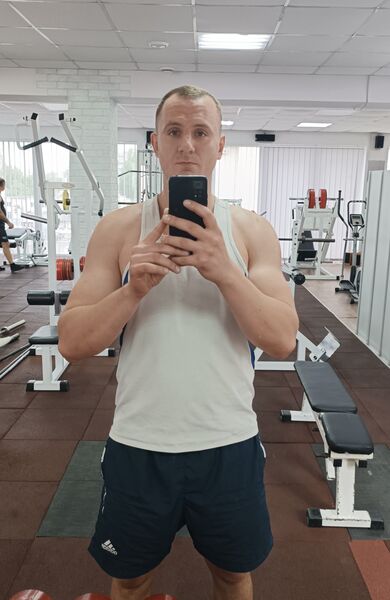  ,   Dennis, 29 ,   ,   