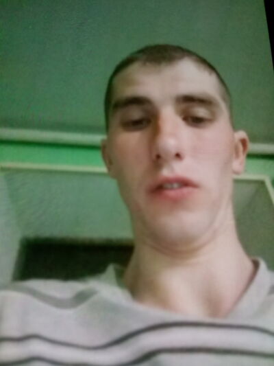  ,   Sergei, 32 ,   ,   , c , 