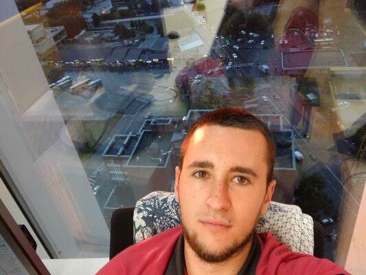  ,   Ivan, 32 ,   