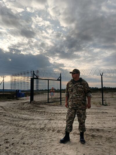  ,   Anton, 37 ,   ,   , c 