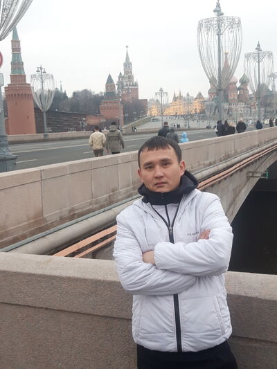  ,   Erlan, 37 ,   ,   , c 