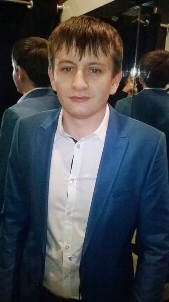  ,   Klark, 34 ,   