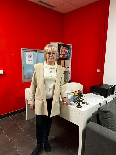  ,   Marina, 62 ,     , c 